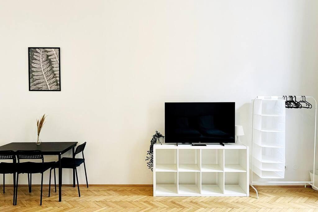 City-Center-Apartment Hip Area, Big & New Vienna Luaran gambar