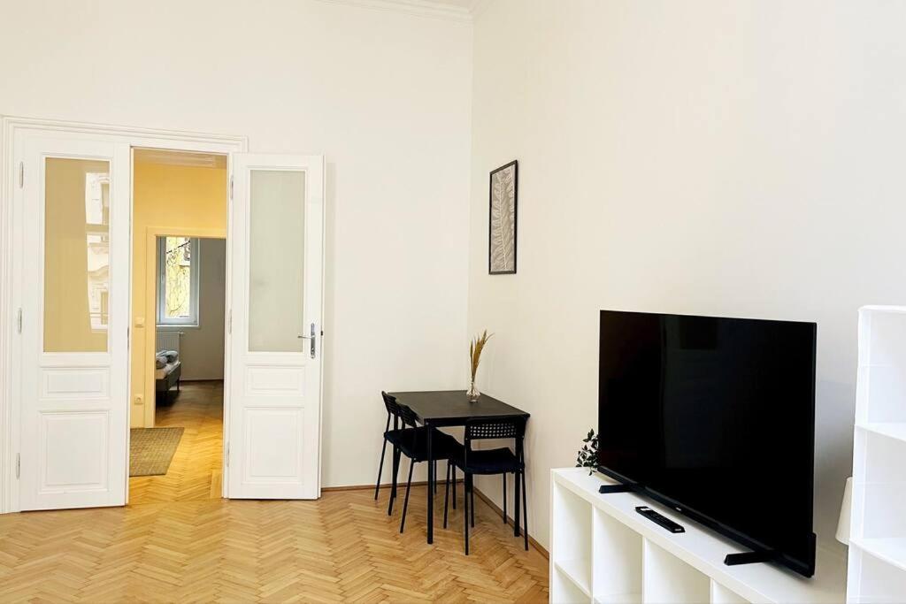 City-Center-Apartment Hip Area, Big & New Vienna Luaran gambar